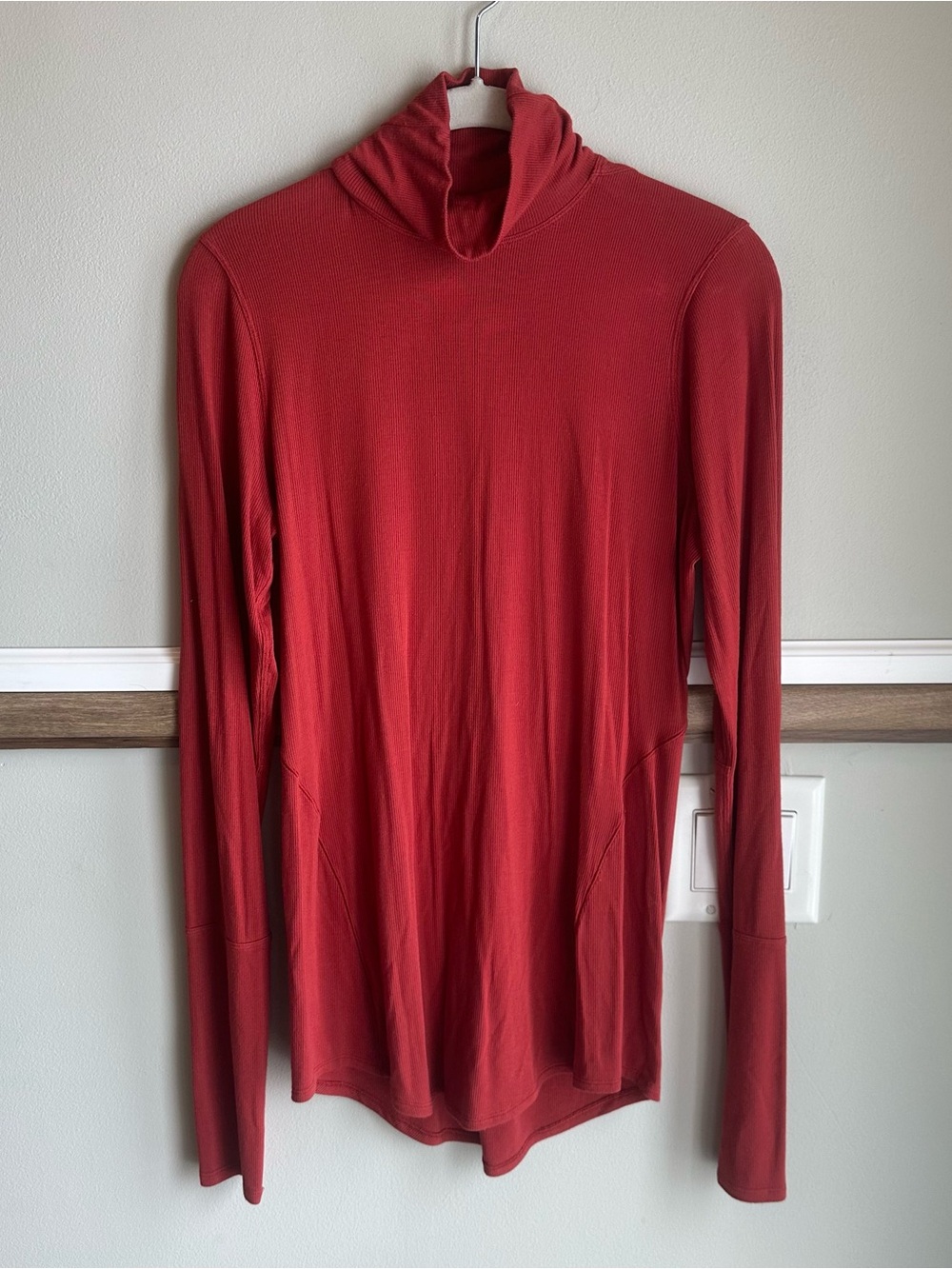 Lululemon Full Day Ahead Turtleneck in the color Magma W3CWPS